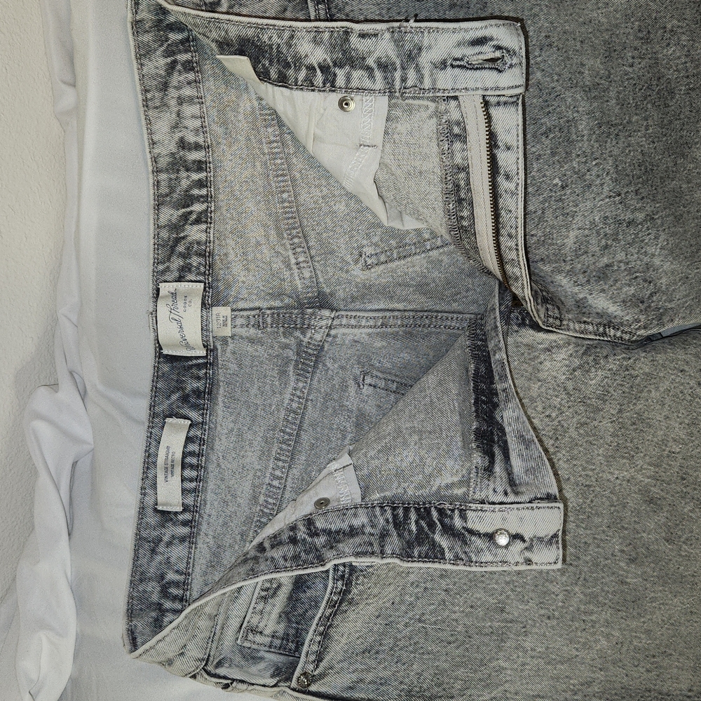 Universal Thread vintage straight Jeans